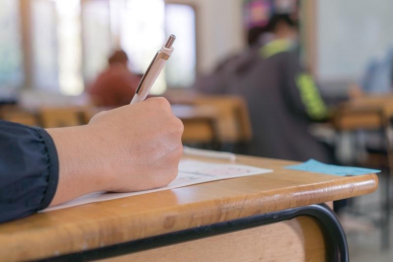 Valószínűleg részben törlik el a GKI felújító vizsgát