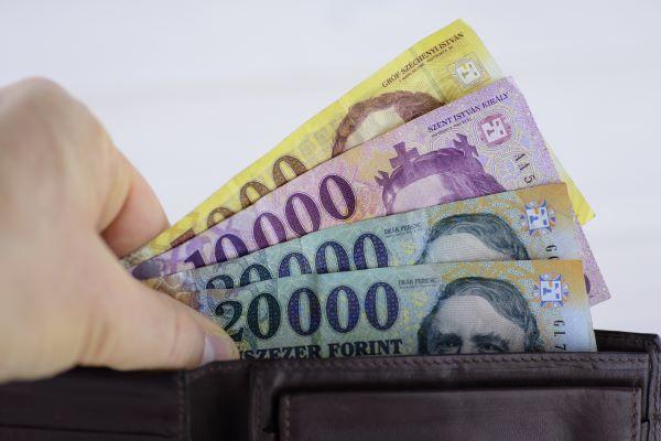 Megemelték a napidíjakat