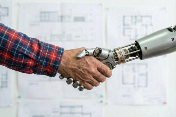 Virtuális valóság és kiterjesztett valóság – hogyan használjuk a munkánkhoz?