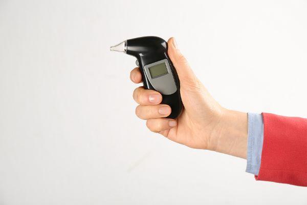 Alkoholszonda, drogteszt a munkahelyen
